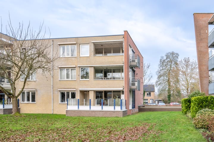 Foto 28 van Bernstein 76