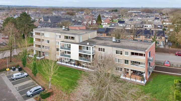 Foto 30 van Bernstein 76