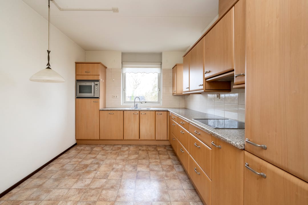 Foto 11 van Bernstein 76