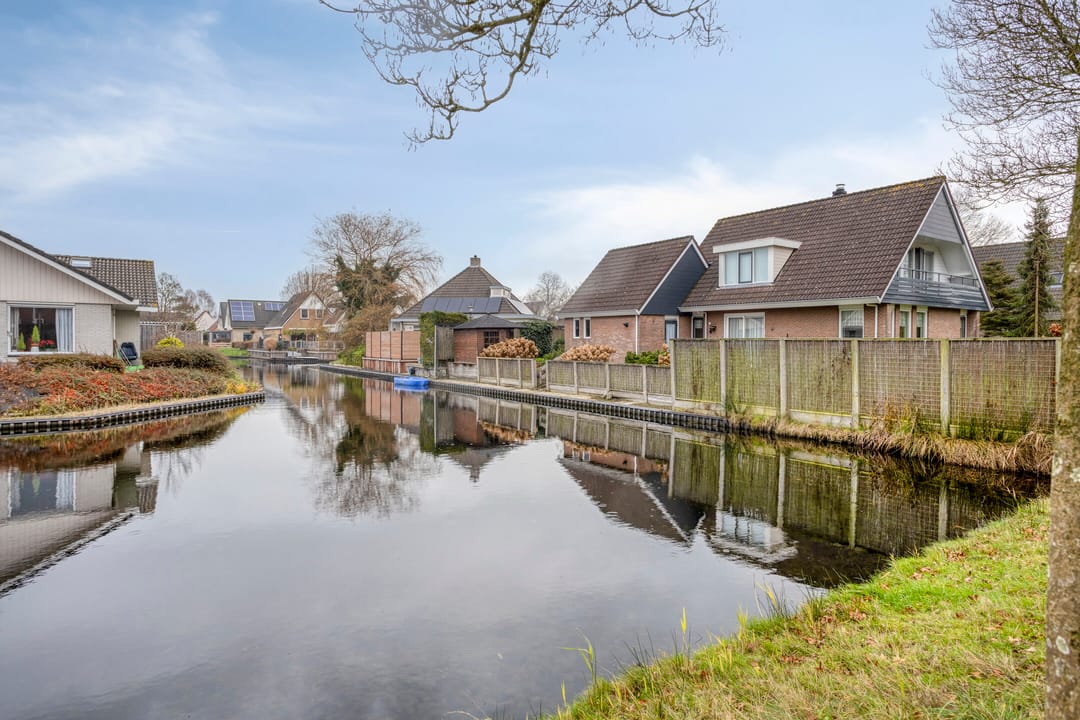 Foto 2 van Warring 21