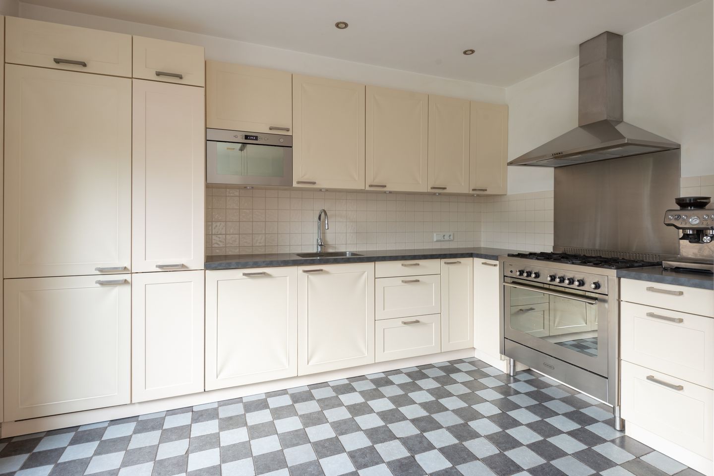 Foto 20 van Ploeglaan 58