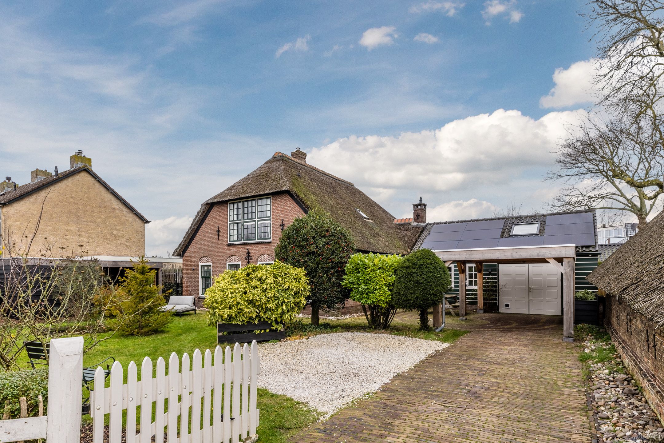 Buying a house in The Netherlands., Warmoezierslaan 32