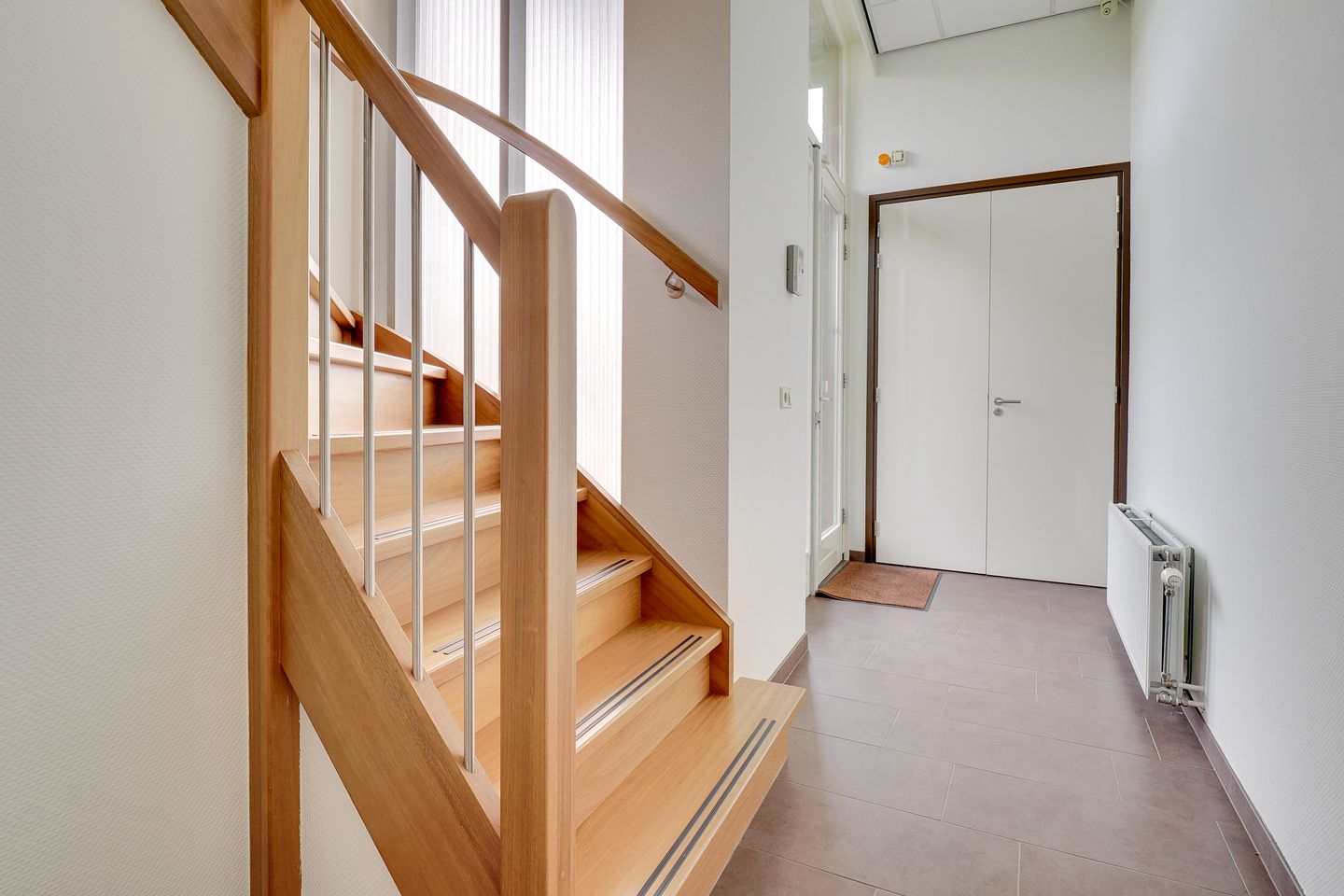 Bekijk foto 2 van Vleugelboot 60