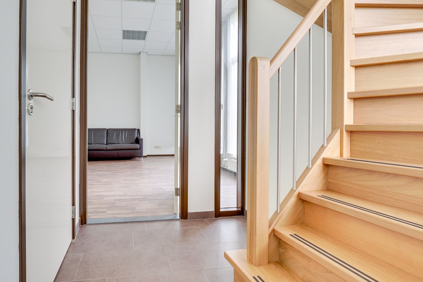 Bekijk foto 4 van Vleugelboot 60