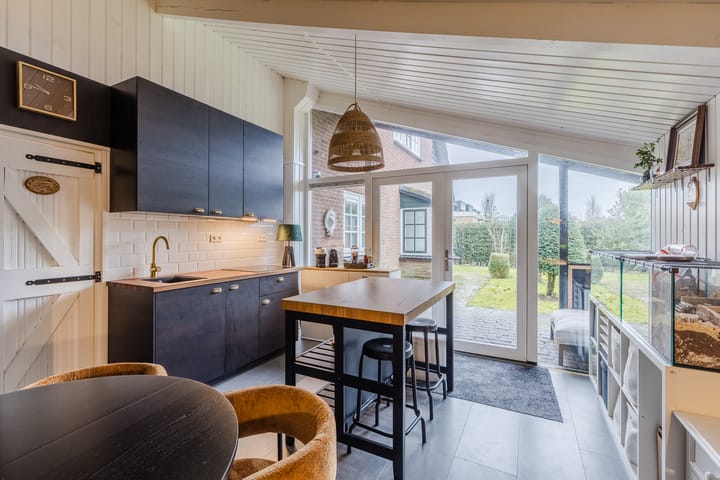 Foto 36 van Warmoezierslaan 32