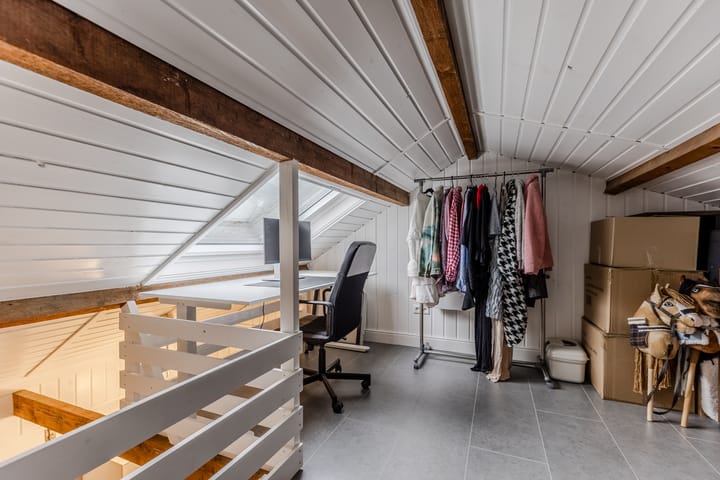 Foto 42 van Warmoezierslaan 32