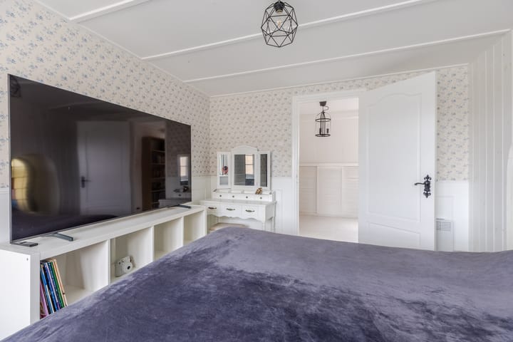 Foto 45 van Warmoezierslaan 32