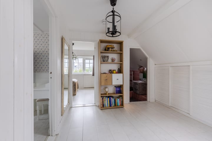 Foto 48 van Warmoezierslaan 32