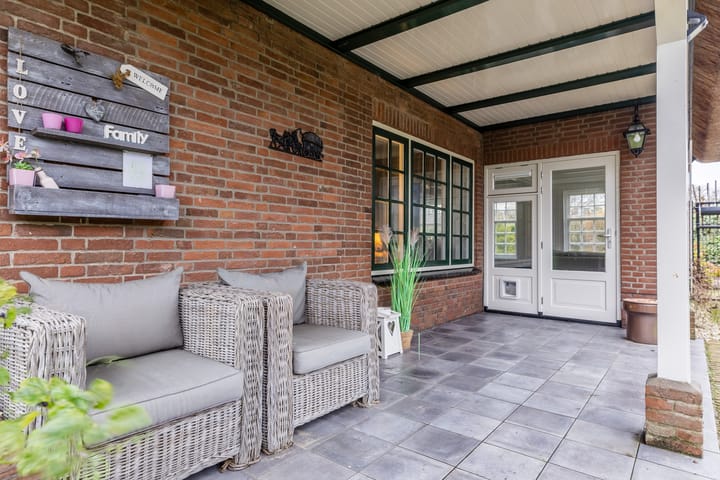 Foto 60 van Warmoezierslaan 32