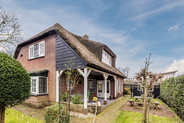 Foto 63 van Warmoezierslaan 32