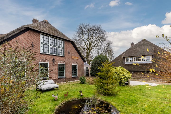 Foto 66 van Warmoezierslaan 32