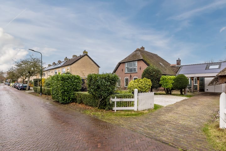 Foto 67 van Warmoezierslaan 32