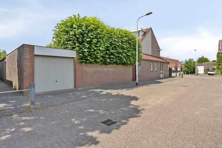 Foto 37 van Denekampstraat 10