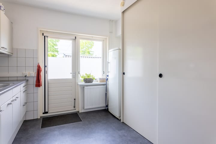 Foto 28 van Waalstraat 27