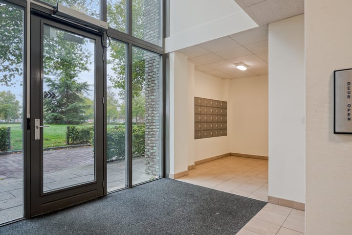 Photo 5 of Buenos Airesstraat 121