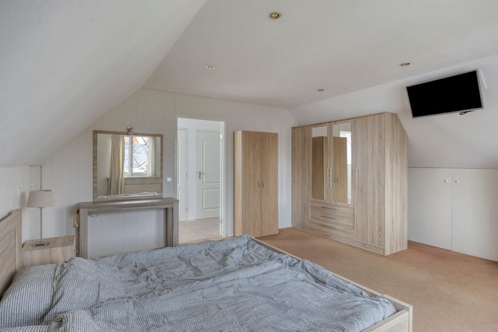 Photo 11 of Noordeinde 16-A