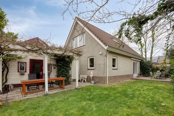 Photo 20 of Noordeinde 16-A