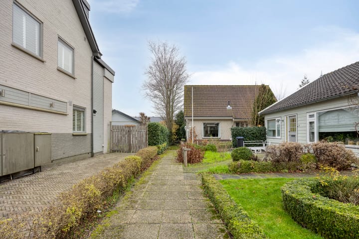 Photo 21 of Noordeinde 16-A