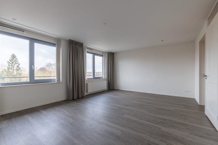 Foto 10 van Sterrebosstraat 46