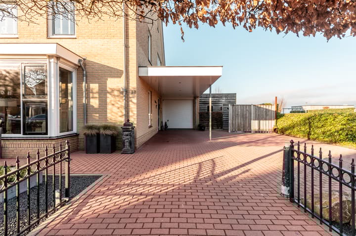 Photo 6 of Dokter Bruinsweg 18