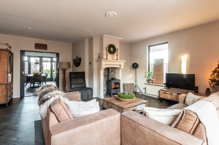 Photo 11 of Dokter Bruinsweg 18