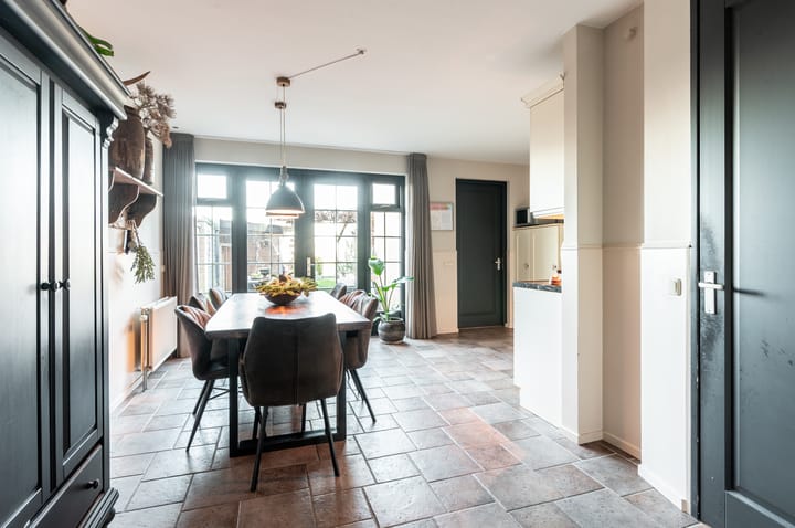 Photo 13 of Dokter Bruinsweg 18