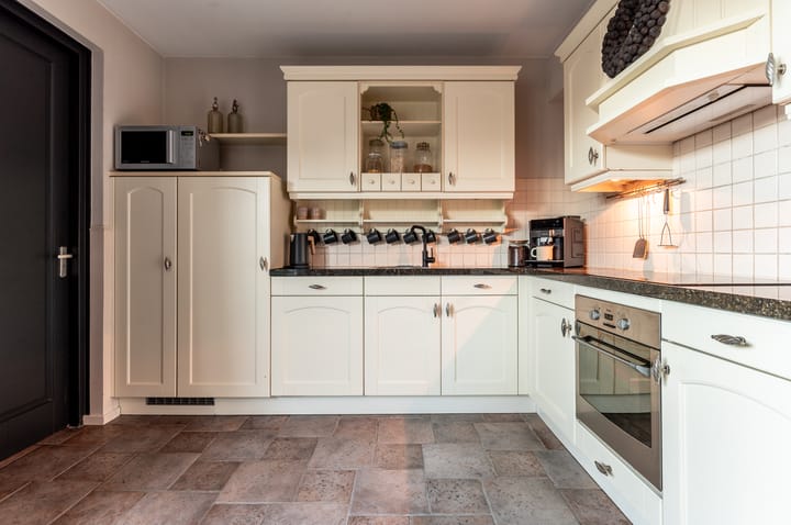 Photo 16 of Dokter Bruinsweg 18