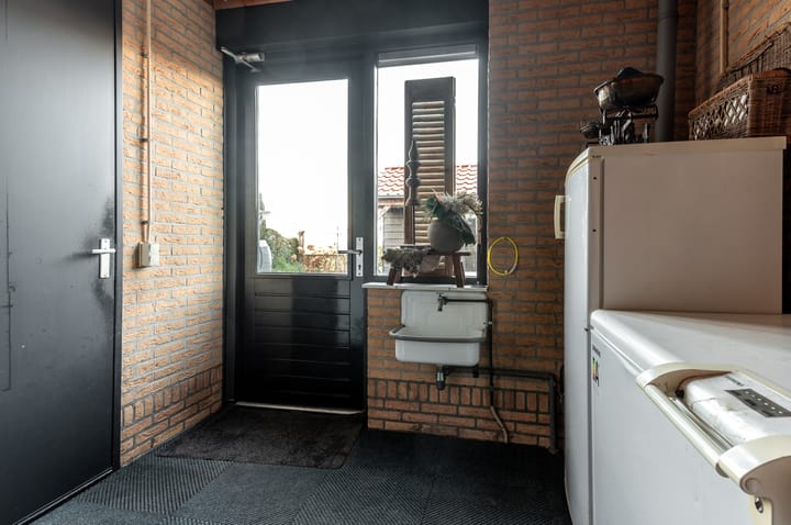 Photo 21 of Dokter Bruinsweg 18