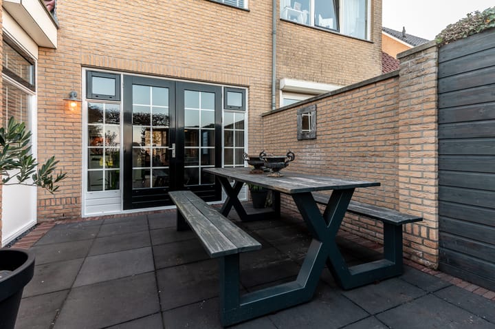 Photo 42 of Dokter Bruinsweg 18