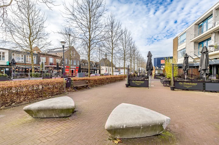 Photo 3 of Tolberterstraat 1-F