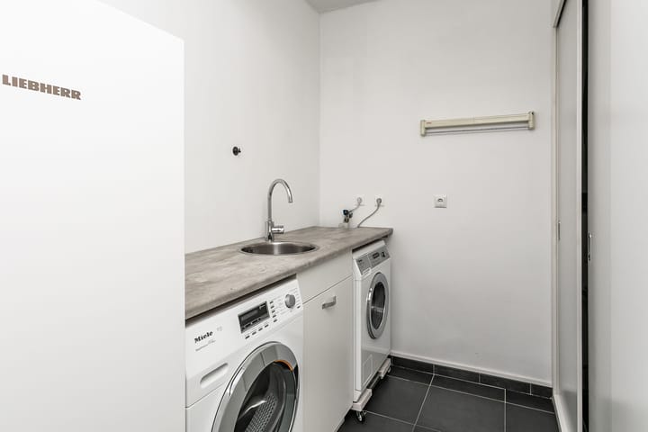 Foto 28 van Wijnstraat 65