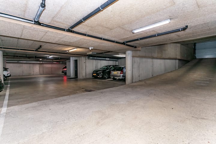 Foto 36 van Wijnstraat 65