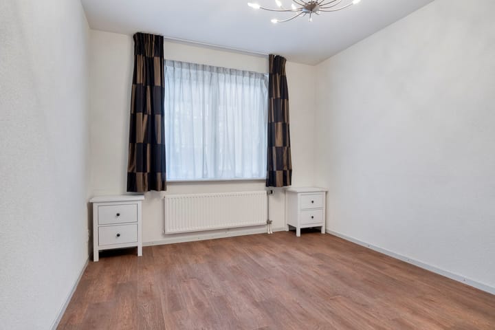 Foto 16 van Haageinderhof 9