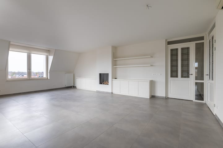 Photo 5 of Sterrebosstraat 48