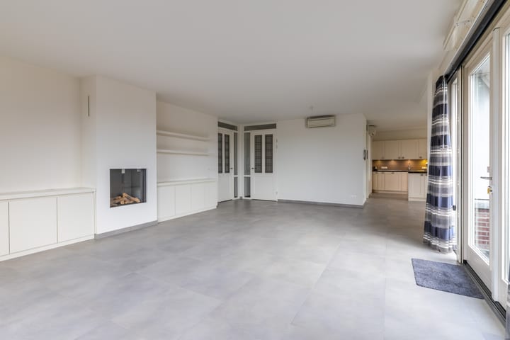 Photo 6 of Sterrebosstraat 48