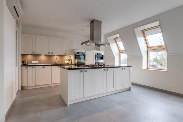 Photo 8 of Sterrebosstraat 48