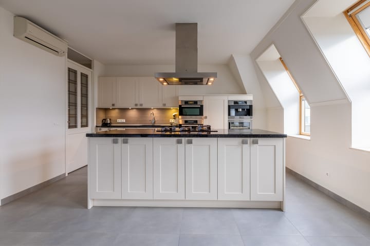 Photo 10 of Sterrebosstraat 48