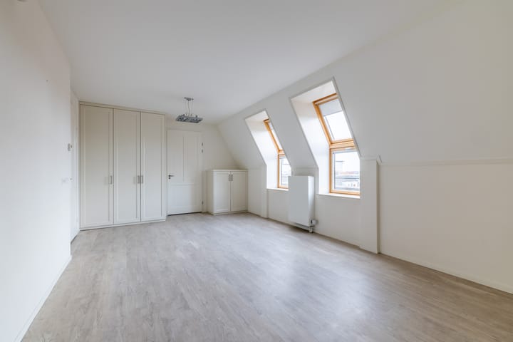 Photo 15 of Sterrebosstraat 48