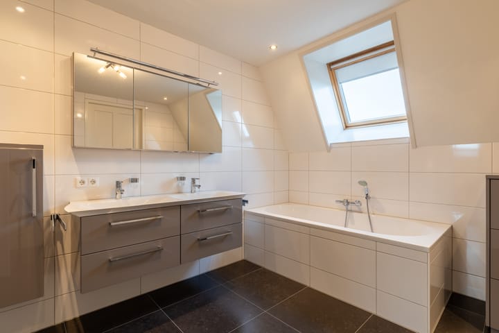 Photo 18 of Sterrebosstraat 48