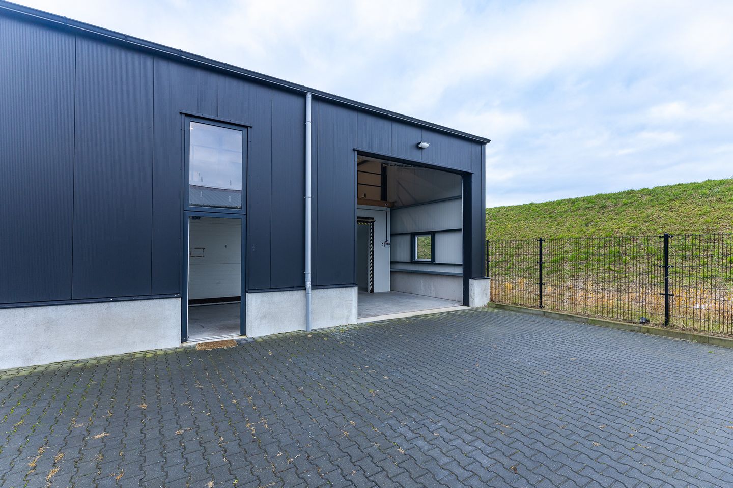 View photo 3 of Techniekweg 23-0010