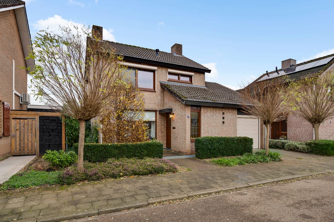 Foto 1 van Oeverzicht 9