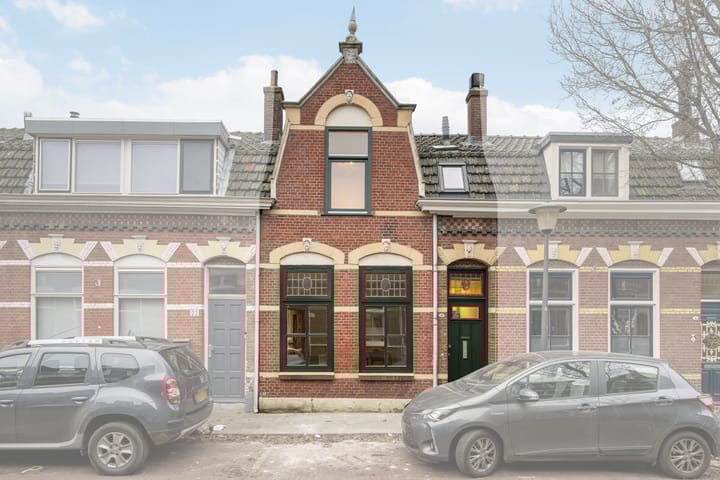 Photo 4 of Prins Hendrikstraat 20