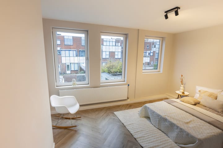 Photo 21 of Prins Hendrikstraat 20