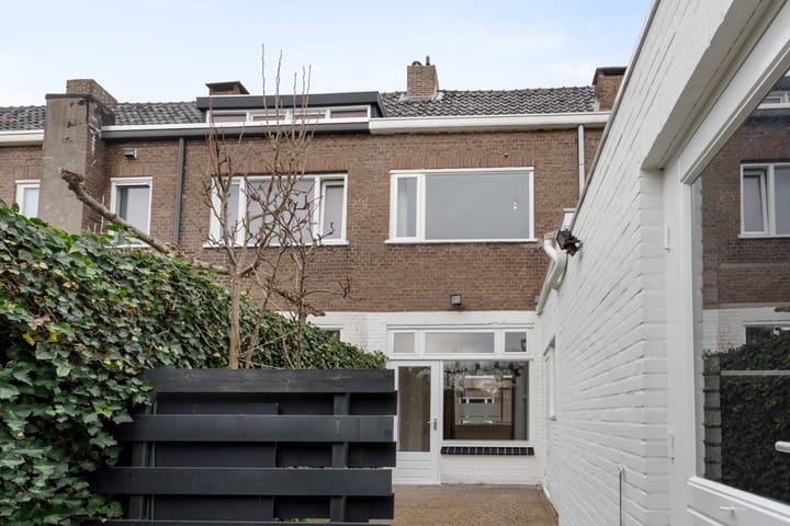 Foto 12 van Maanstraat 12