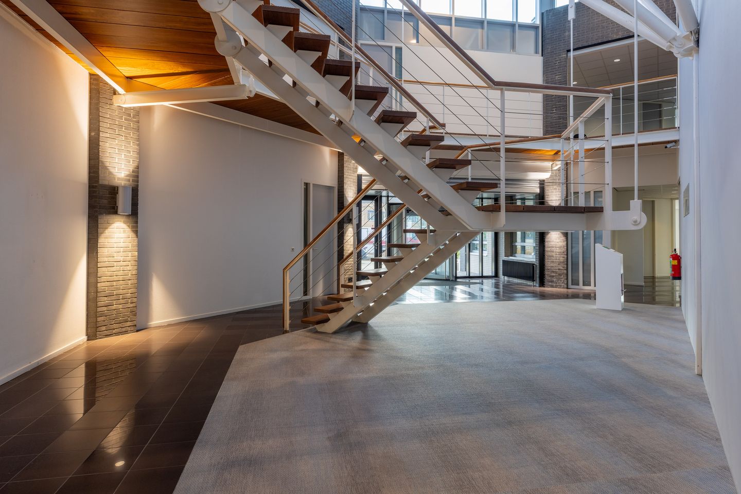 View photo 5 of Gooimeer 8