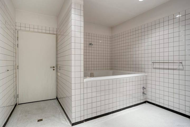 Photo 33 of Parmentierstraat 21