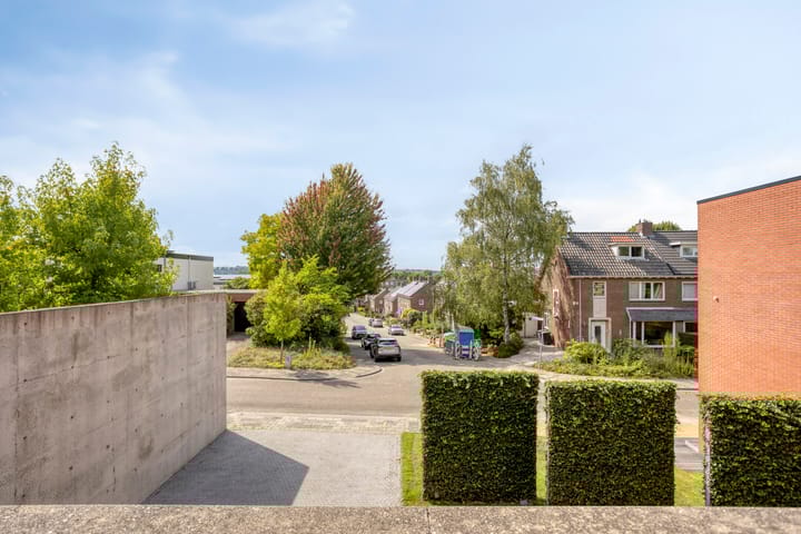 Photo 40 of Parmentierstraat 21