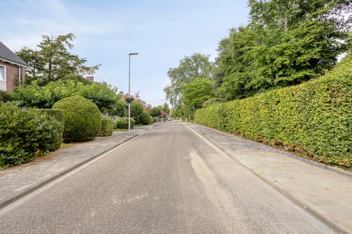 Photo 56 of Parmentierstraat 21