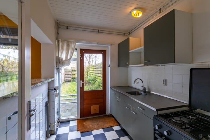 Photo 13 of Abeelstraat 36