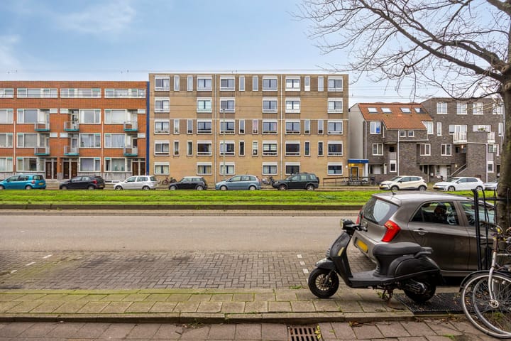 Rotterdamsedijk 305 B